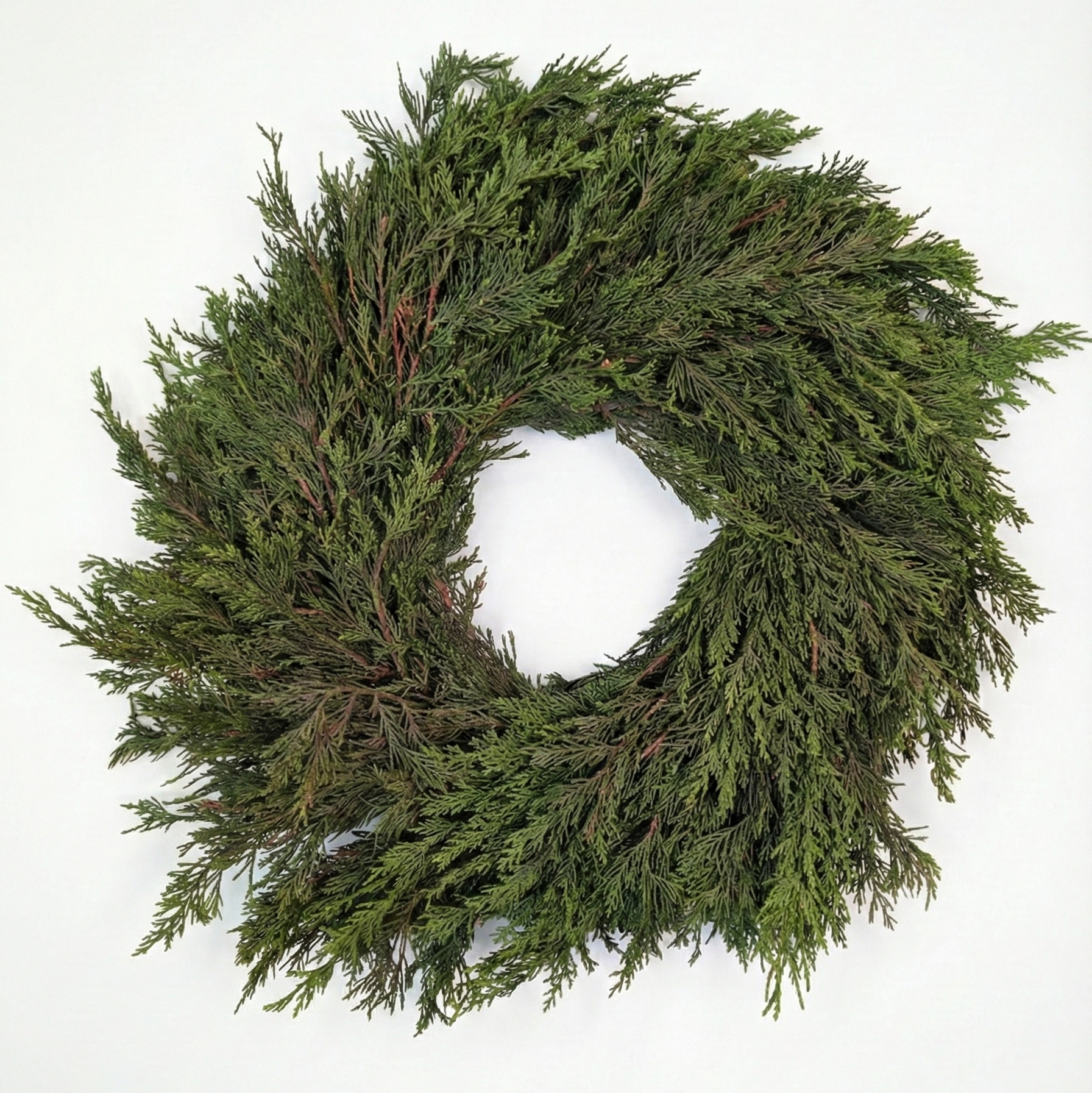 20" Customizable Juniper Wreath
